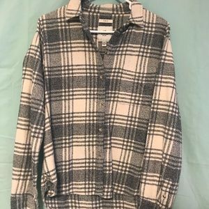 American Eagle Button Up Top